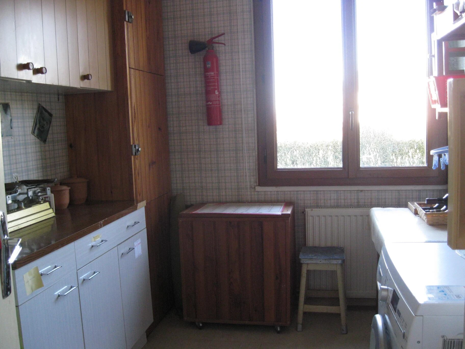 La cuisine, côté fenêtre