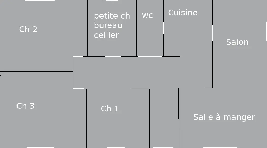Plan de la maison : salon, salle à manger, cuisine, WC, petite chambre-bureau-cellier, trois chambres et couloir central